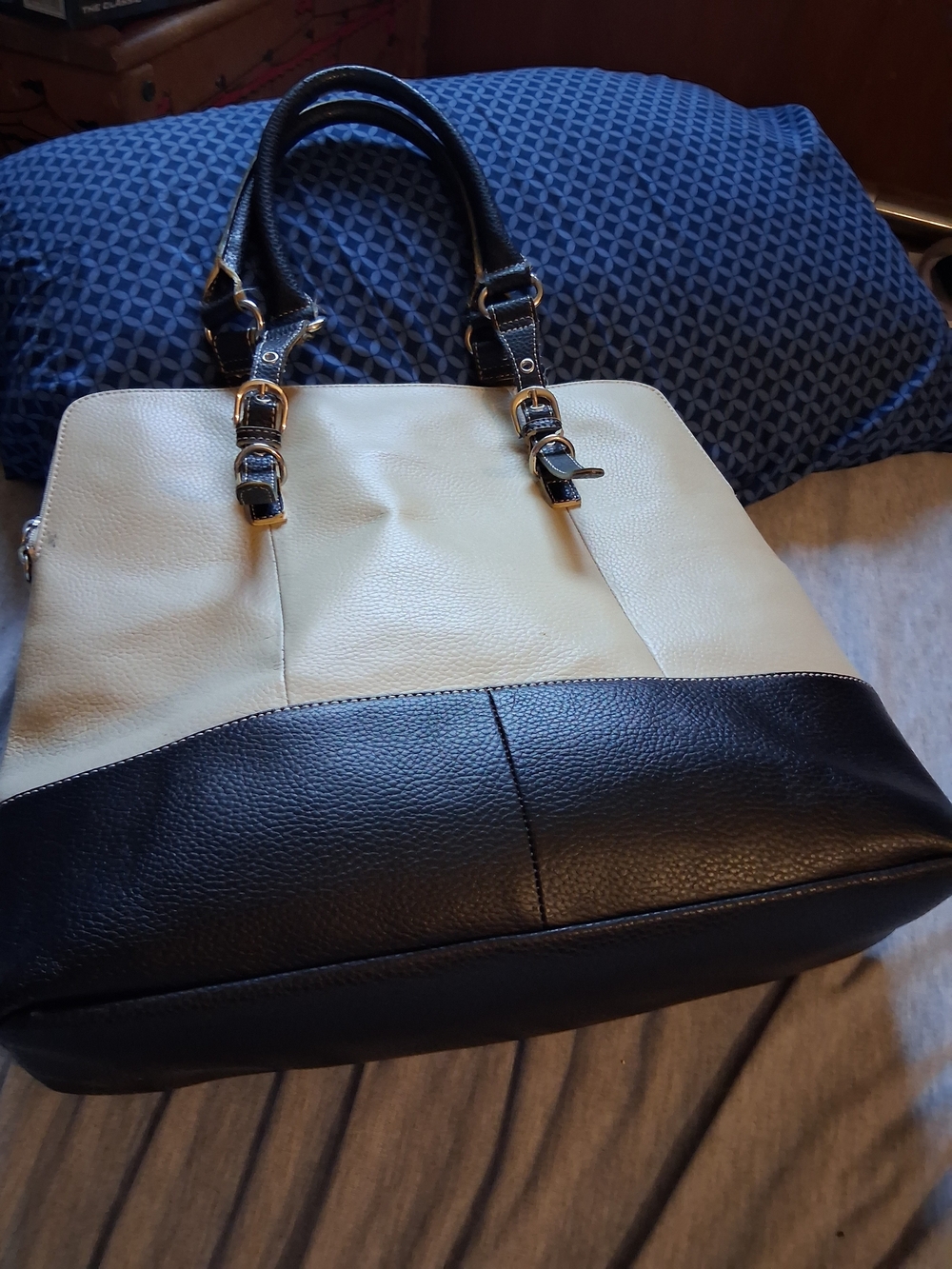 Classic Two-Tone Women’s Tote Bag - Black & Cream